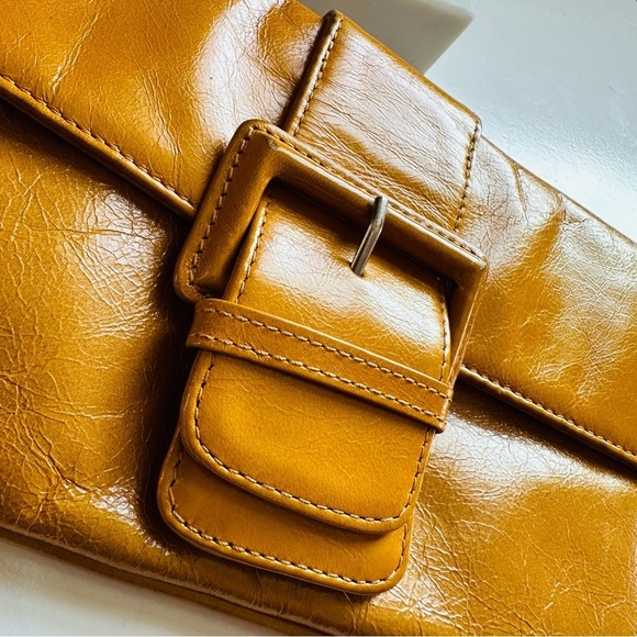 Hobo International Audrey Leather Organizer Wristlet Clutch - Picture 4 of 8